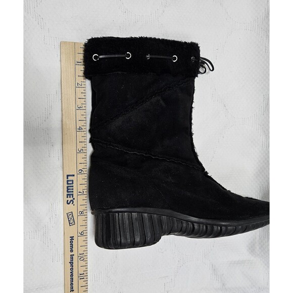 Vaneli Suede Ankle Boots Women's 6M Faux Fur Lined And Trim Heeled GUC - Picture 6 of 6